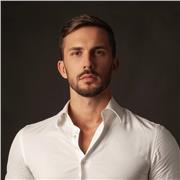 Laureato in giurisprudenza offre lezioni di diritto e altre materie